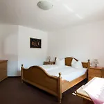 Gaestehaus Reutemann *